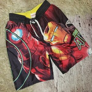 Boys 6/7 swimming trunks Marvel graphic